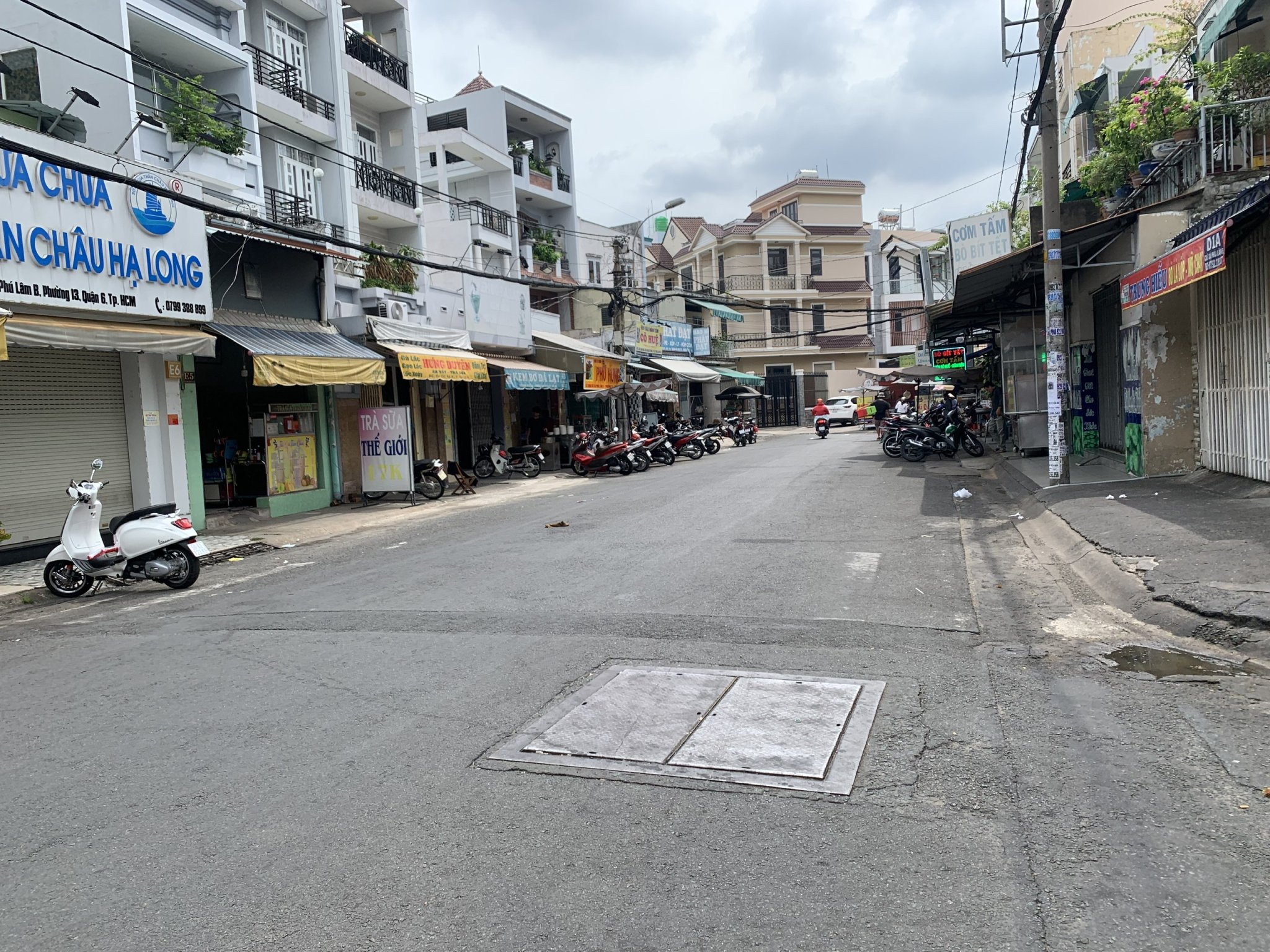 Bán Nhà Góc 2 MT Kinh Doanh Khu Ẩm Thực Sầm Uất P13 Q6 - 17.46 x 7.3m